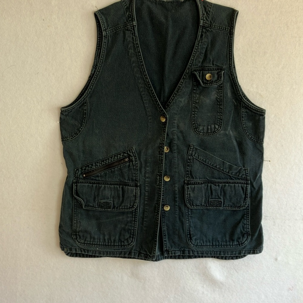 Travel vest